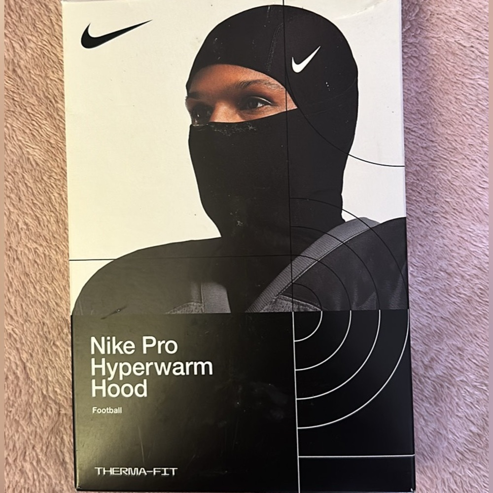 Nike Pro Hyperwarm Hood in Black